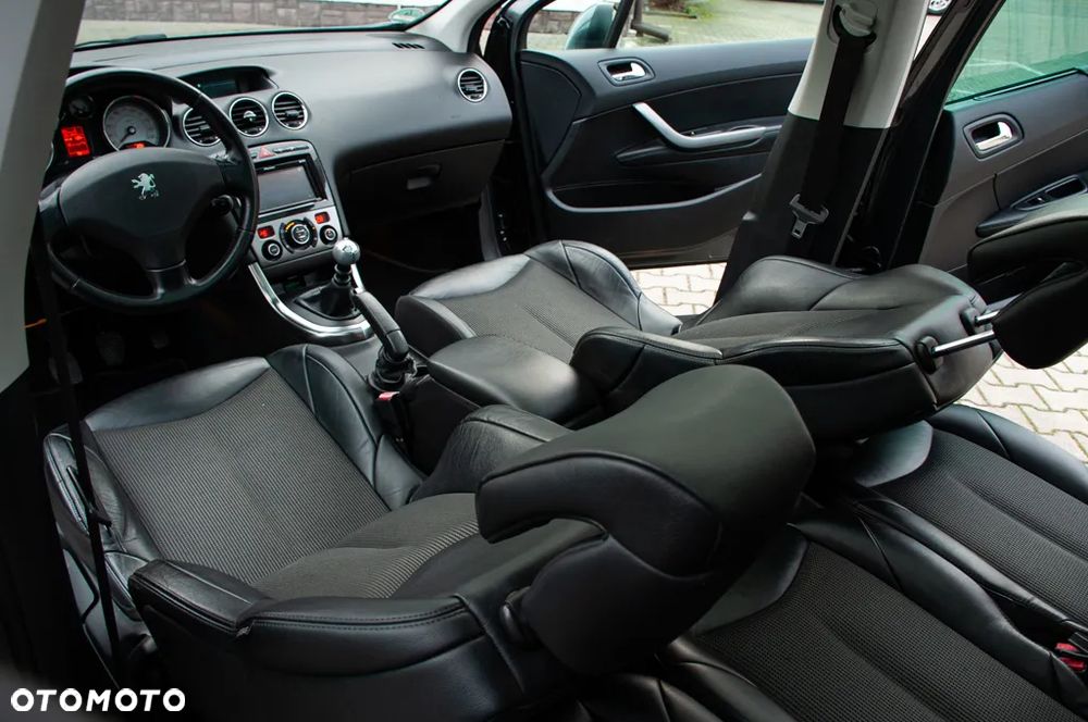 Peugeot 308 1.6 Premium Plus - 25