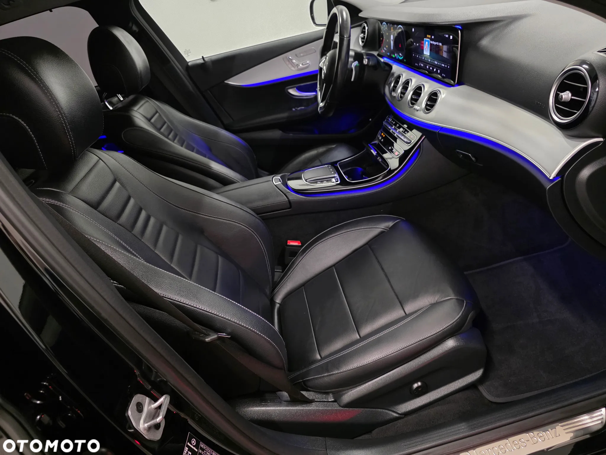 Mercedes-Benz Klasa E 300 de 9G-TRONIC Exclusive - 22