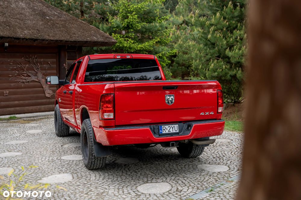 RAM 1500 Quad Cab Sport - 3