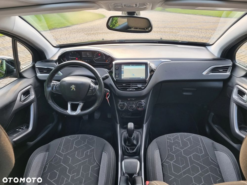Peugeot 2008 1.2 VTi Allure - 16