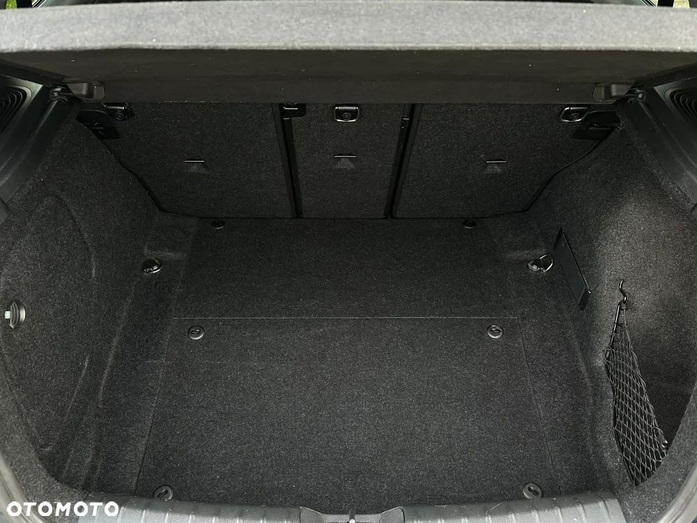 BMW Seria 1 116i - 29