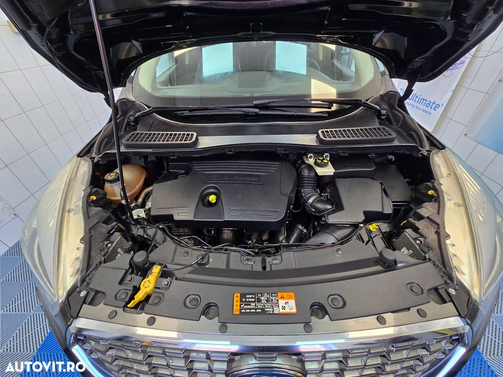 Ford Kuga 2.0 TDCi 4WD Powershift Vignale - 20