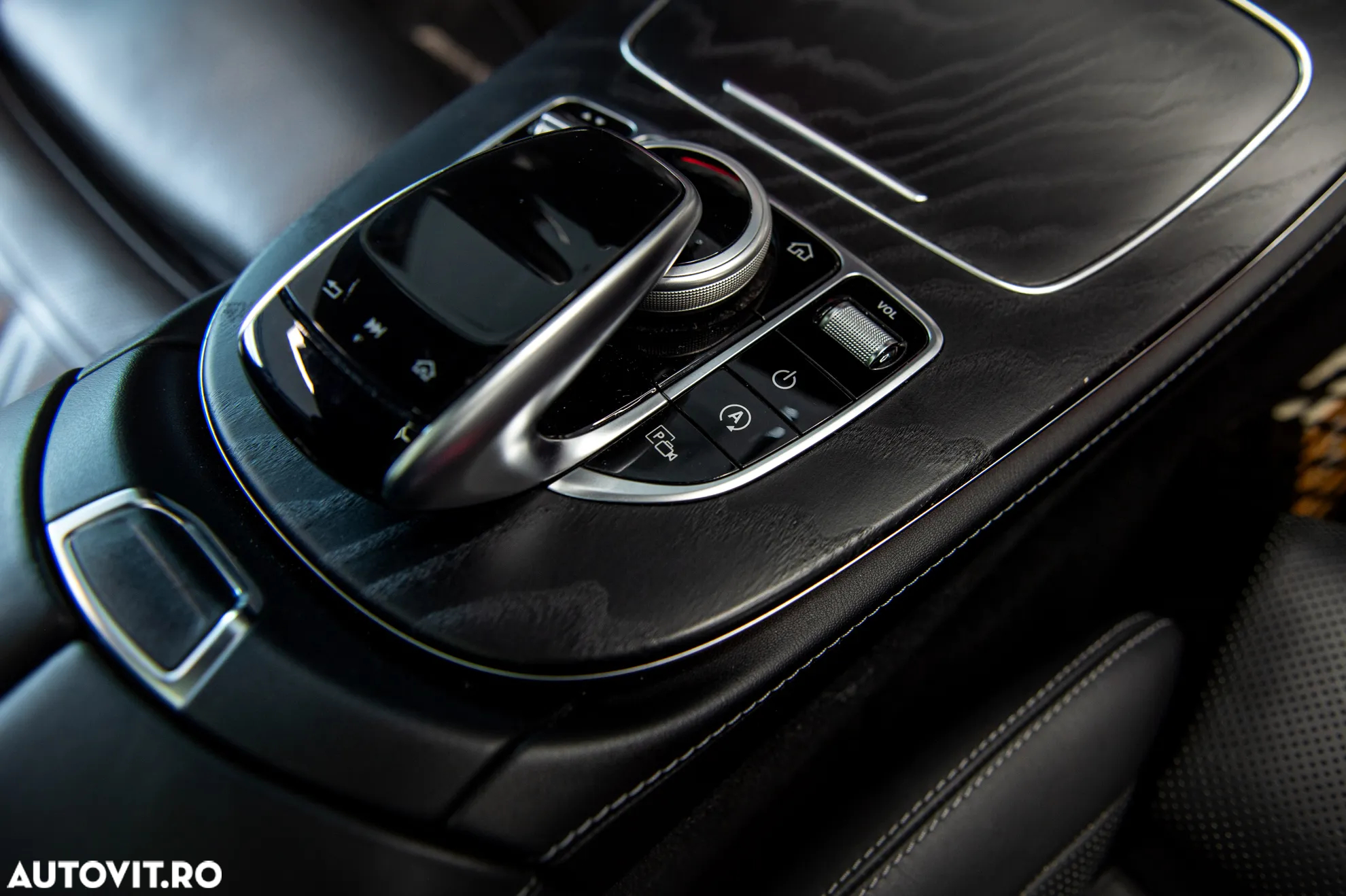 Mercedes-Benz E AMG 53 4Matic Coupe AMG Speedshift 9G-TRONIC - 27