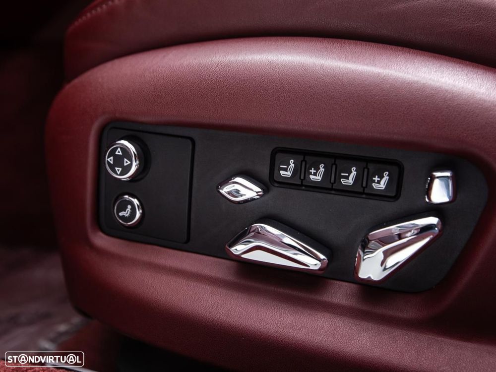 Bentley Flying Spur W12 - 25
