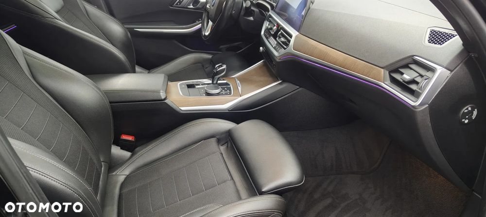 BMW Seria 3 318d Edition Luxury Line Purity - 16