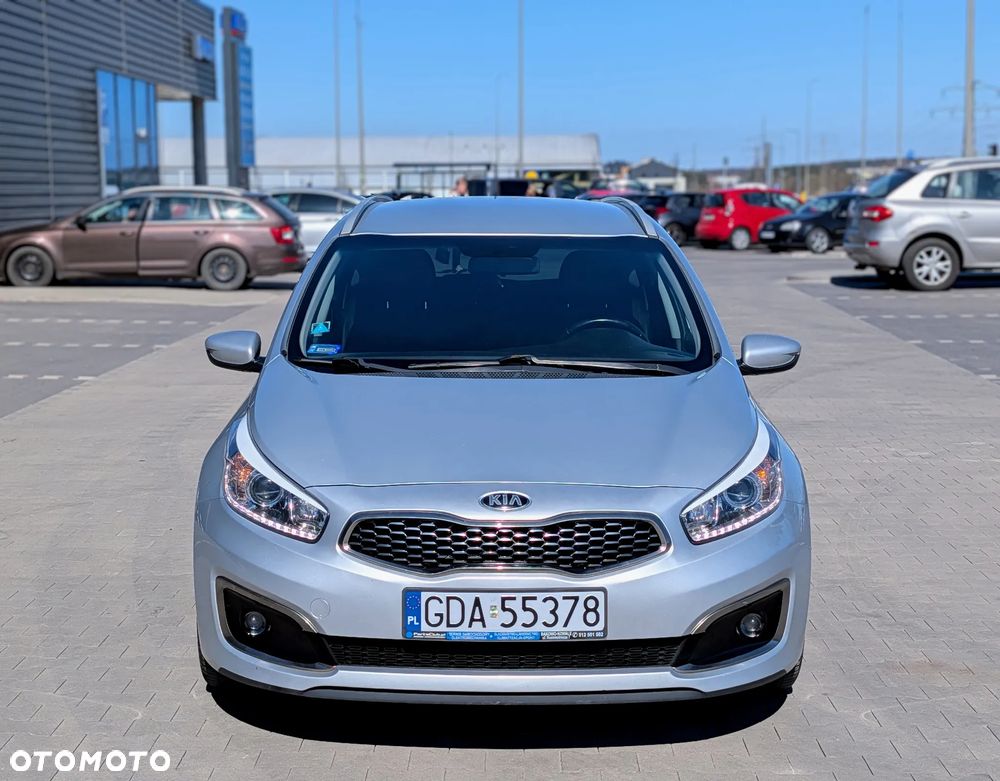 Kia Ceed 1.6 CRDi L Business Line - 12