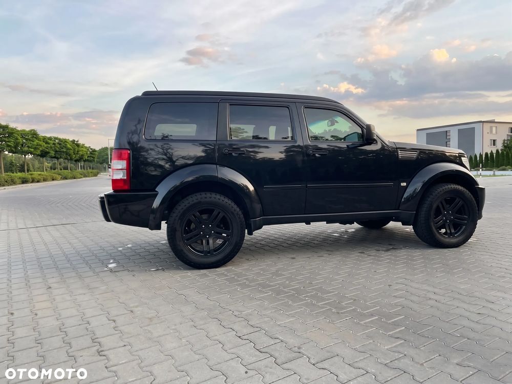 Dodge Nitro 2.8 CRD SXT - 11