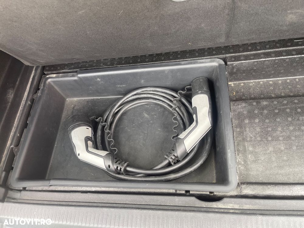 Citroën C5 Aircross 1.6 PureTech S&S EAT8 Shine - 17