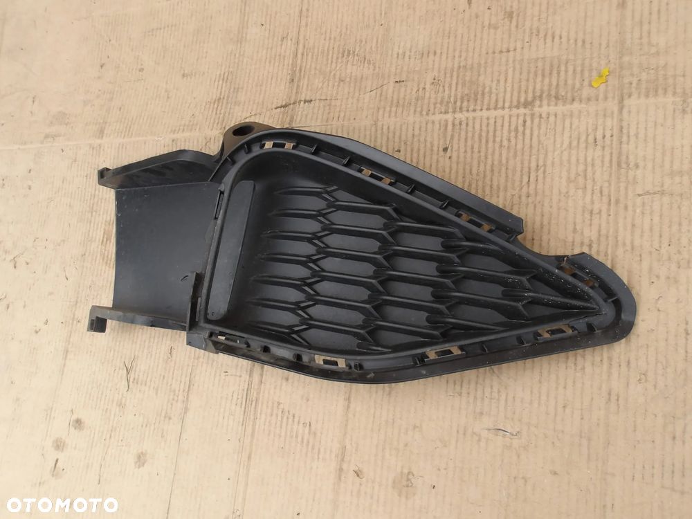 KRATKA ZDERZAKA PRAWA HYUNDAI I30 III N 86564-S0500 86568-S0500 - 2