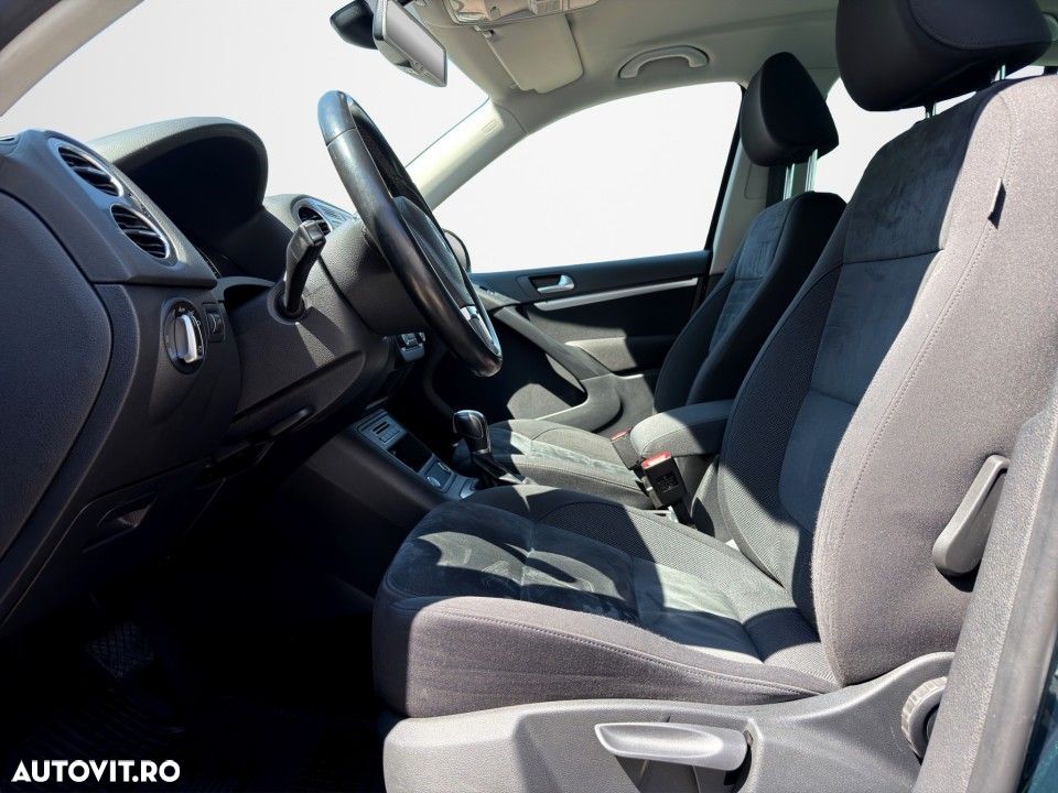 Volkswagen Tiguan - 13