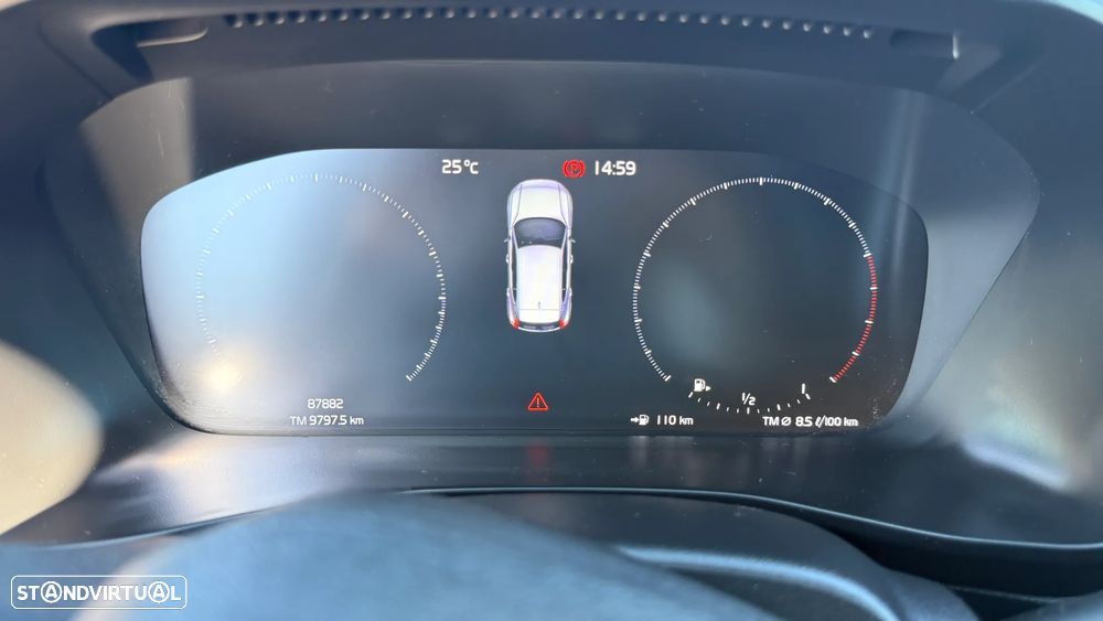 Volvo XC 40 1.5 T3 R-Design Geartronic - 6