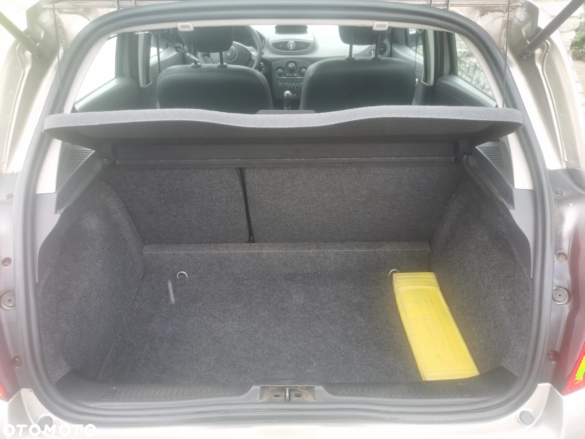 Renault Clio 1.2 16V 75 Dynamique - 11