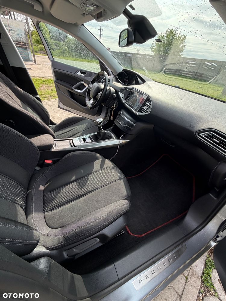Peugeot 308 - 17
