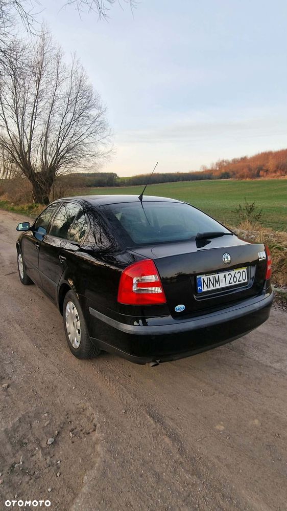 Skoda Octavia 1.6 Active - 3