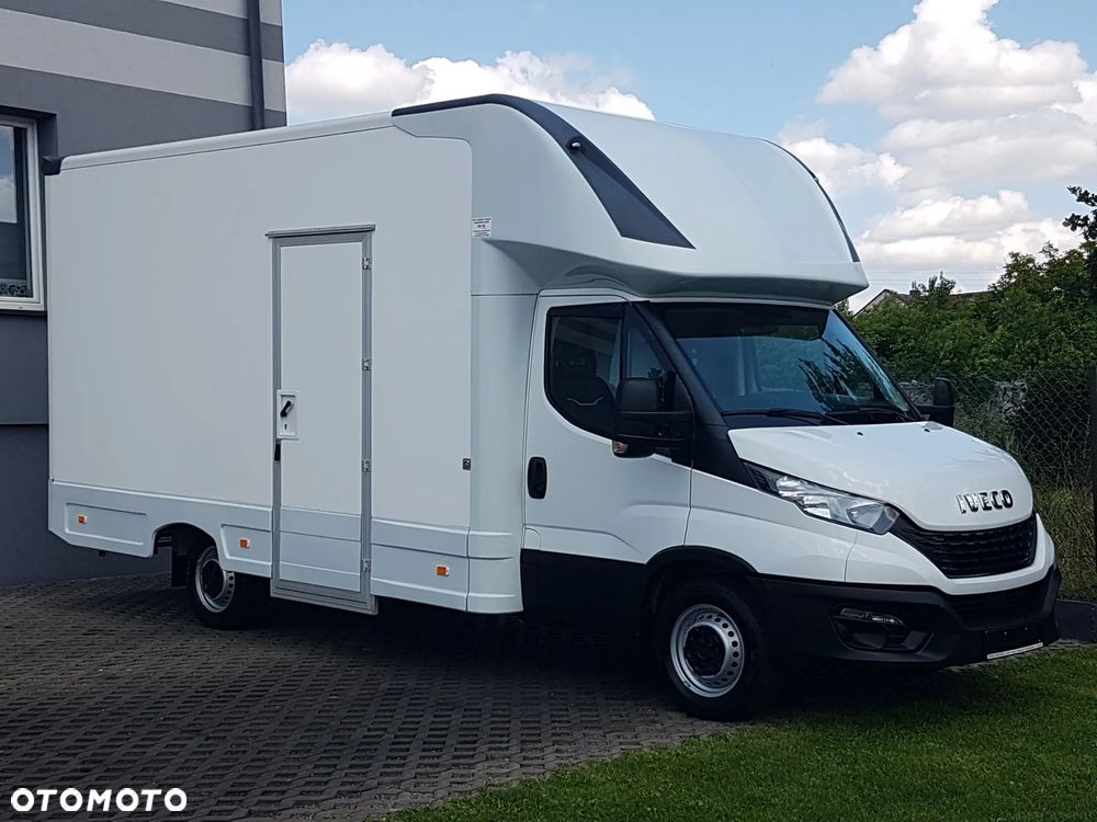 Iveco DAILY KONTENER NISKOPODŁOGOWY 4,43x2,23x2,42 SKLEP FOODTRUCK BAR KLIMA KONIOWÓZ KAMPER - 1