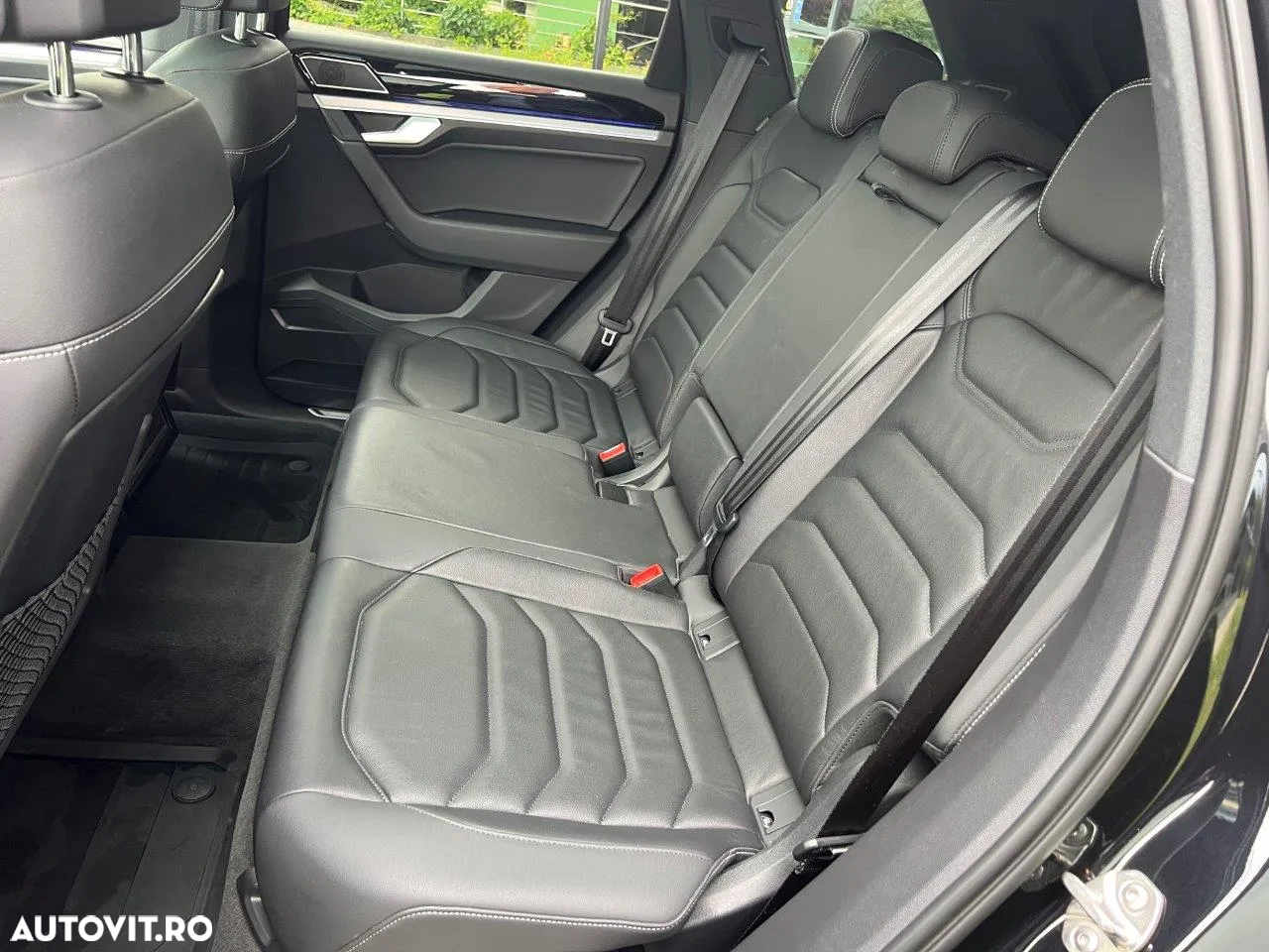 Volkswagen Touareg V6 TDI 4MOTION Elegance - 9