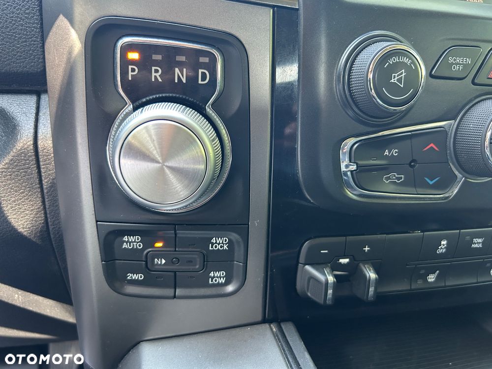 Dodge RAM 5.7 4x4 - 14