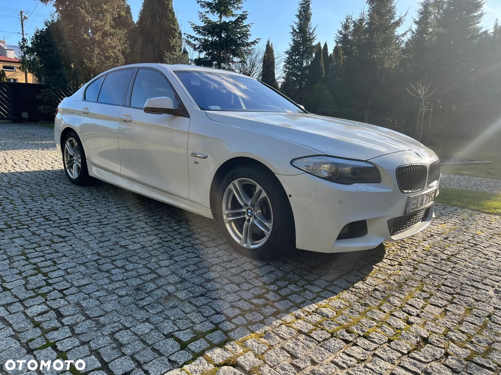 BMW Seria 5 525d xDrive Sport-Aut - 3