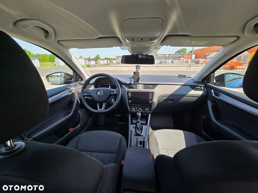 Skoda Octavia 1.5 TSI ACT Style DSG - 8