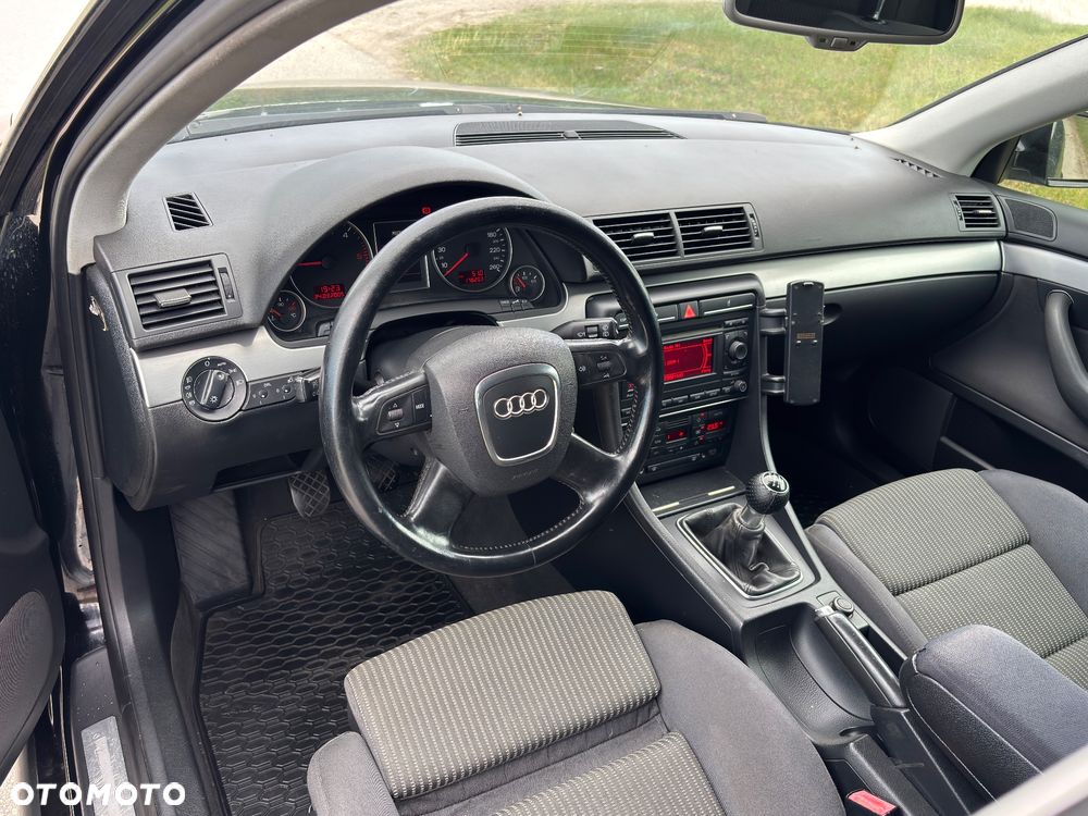 Audi A4 Avant 2.0 TDI - 18