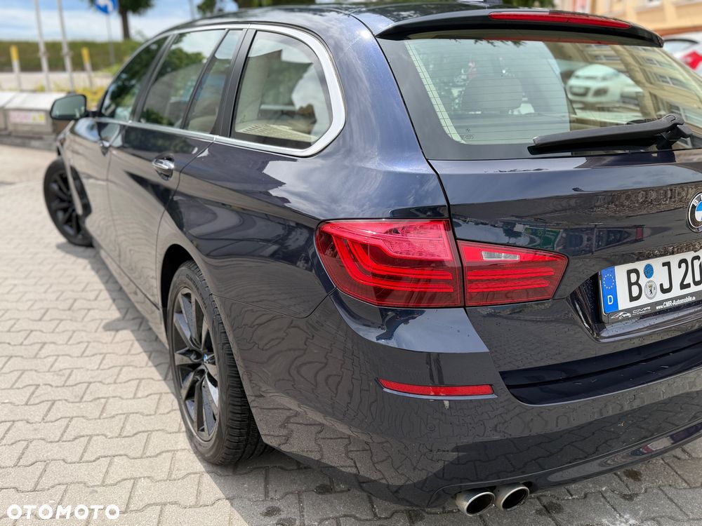 BMW Seria 5 530d xDrive Luxury Line - 3
