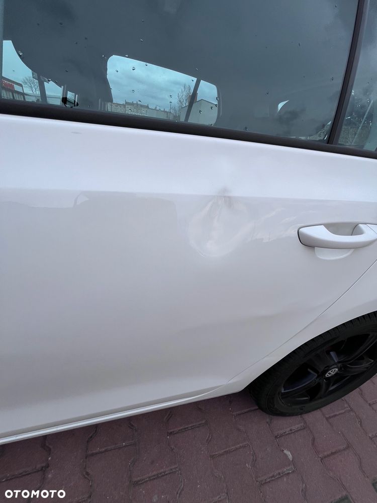Volkswagen Golf - 14