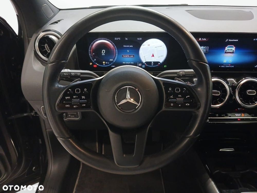 Mercedes-Benz GLA 180 d - 22