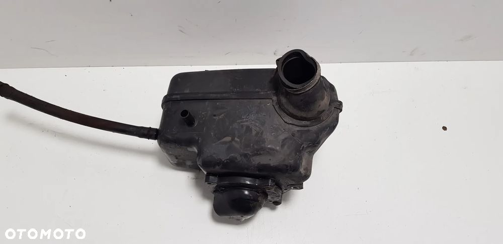 Suzuki Marauder 125 filtr powietrza airbox - 4