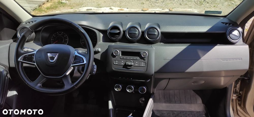 Dacia Duster 1.6 SCe Access S&S - 9