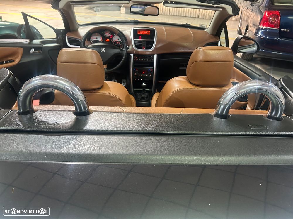 Peugeot 207 CC - 16
