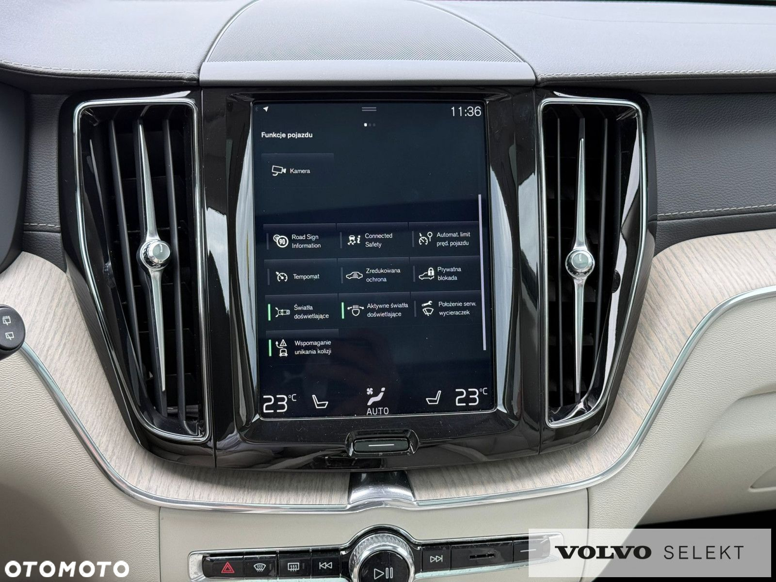 Volvo XC 60 - 24