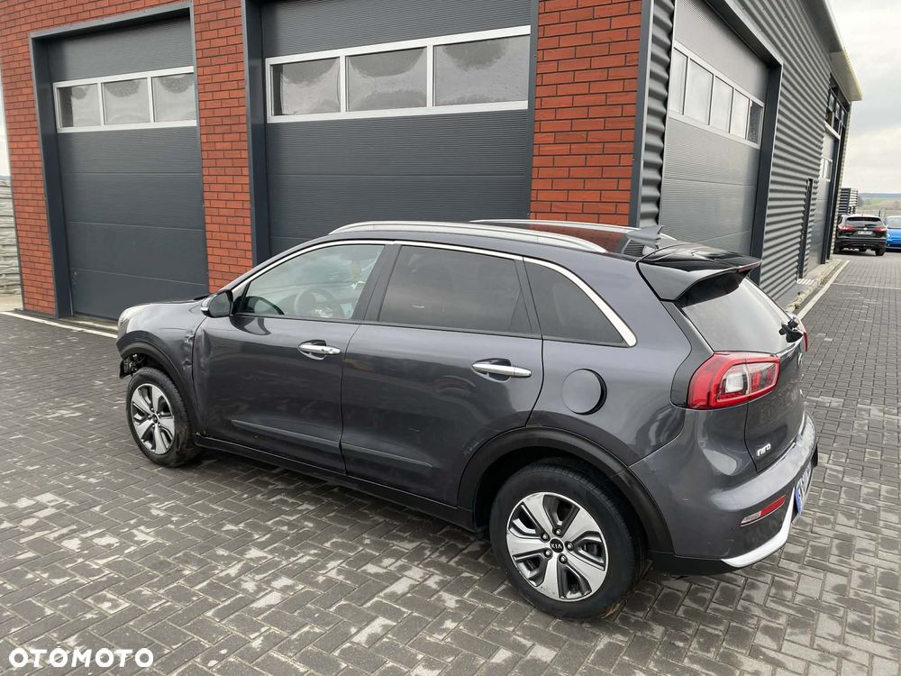 Kia Niro 1.6 GDI Hybrid L - 36