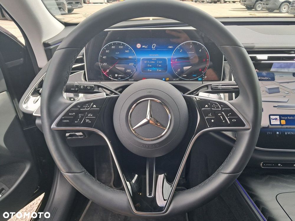 Mercedes-Benz Klasa E 220 d mHEV 4-Matic Avantgarde 9G-Tronic - 9