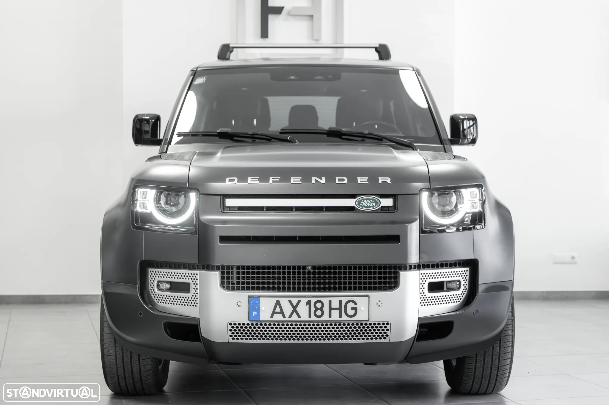 Land Rover Defender 3.0 D300 90 AWD X-Dynamic HSE - 4