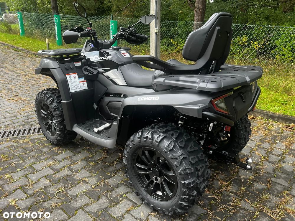 CFMoto CForce - 8