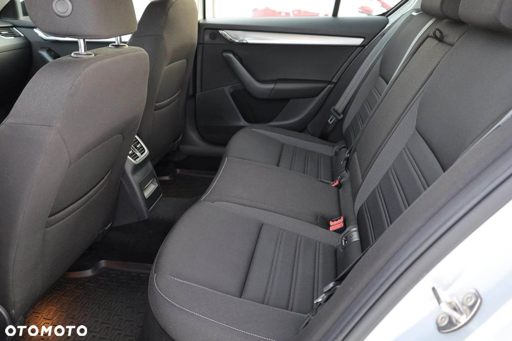 Skoda Octavia 1.5 TSI ACT Ambition - 35