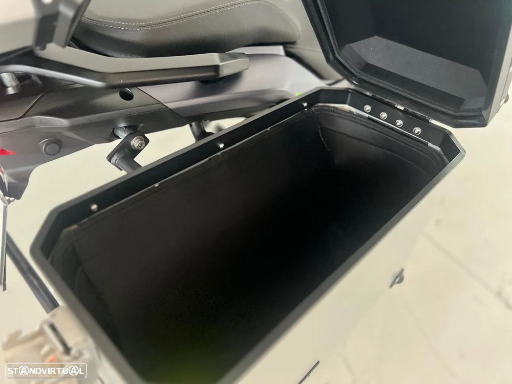 QJ Motor SRT 700X - 17