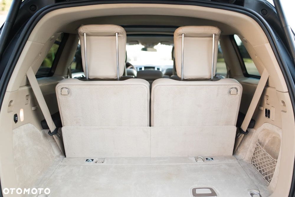 Mercedes-Benz GL 500 4Matic (BlueEFFICIENCY) 7G-TRONIC - 25