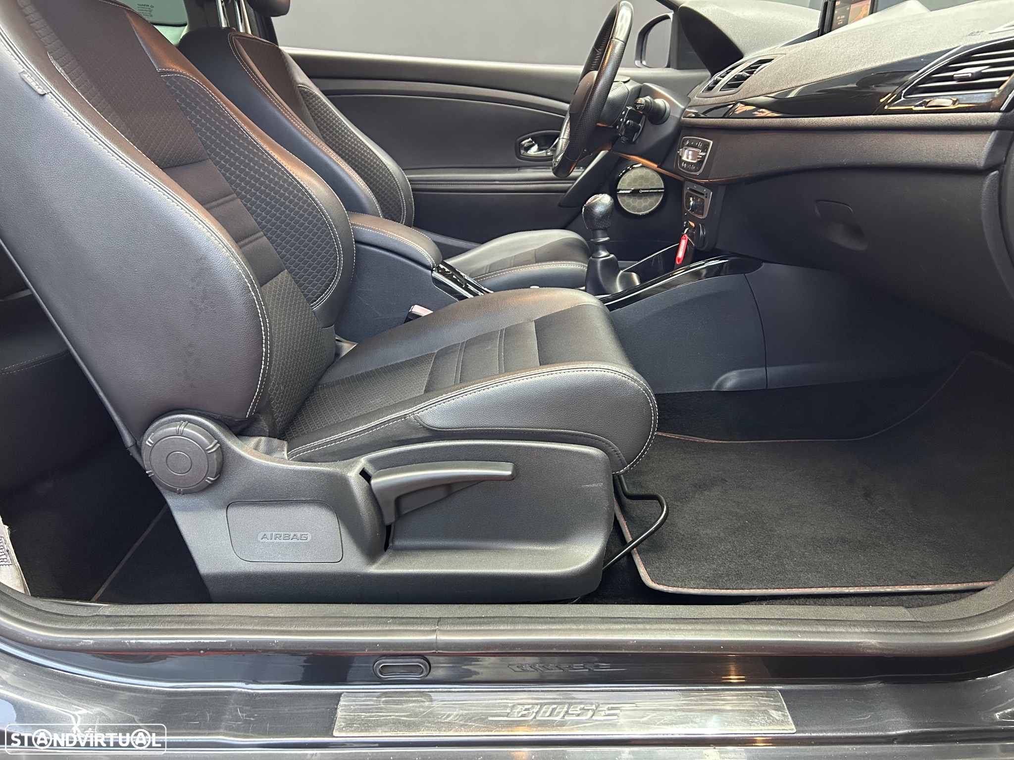 Renault Mégane 1.5 dCi Bose Edition - 33