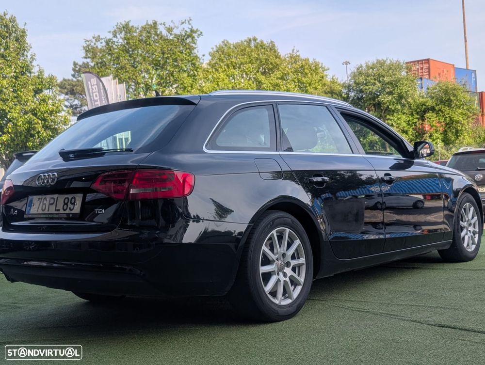 Audi A4 Avant 2.0 TDI Business Line Advance - 4
