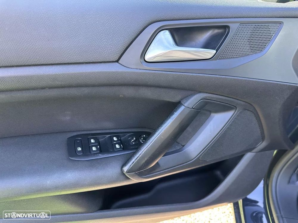 Peugeot 308 1.5 BlueHDi Style - 23