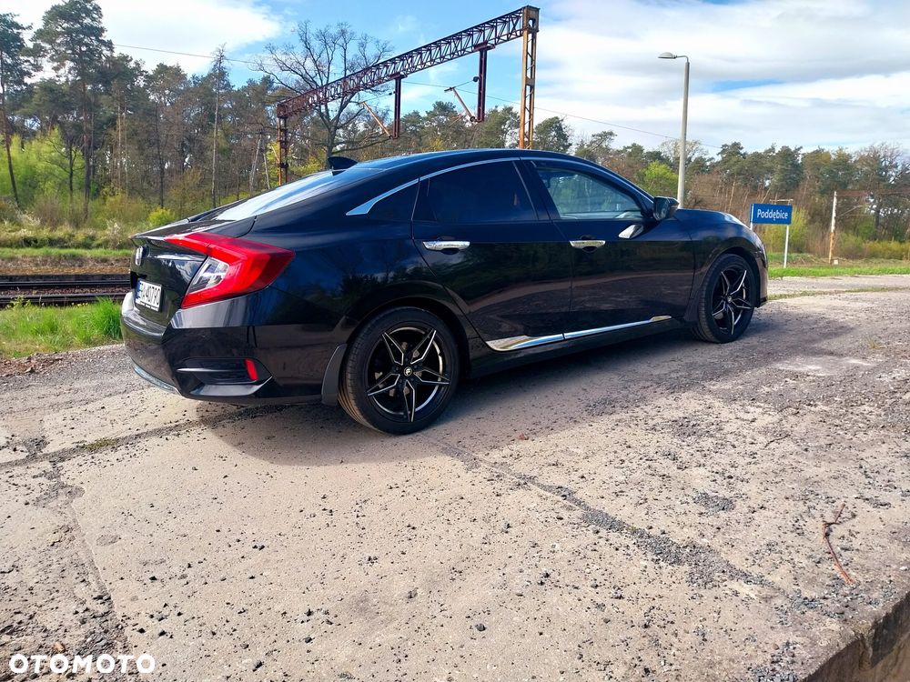 Honda Civic 1.5 T Elegance CVT - 24