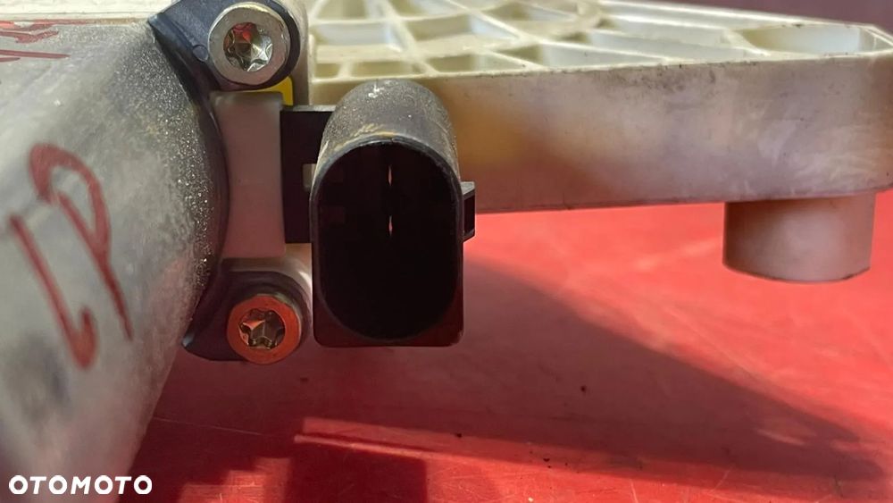 SILNICZEK SZYBY A1698201542 MERCEDES A W169 - 3