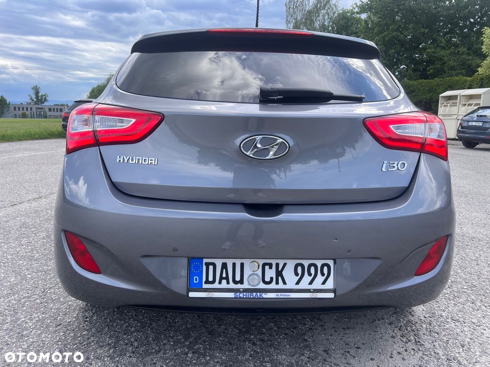 Hyundai i30 1.4 Premium - 12