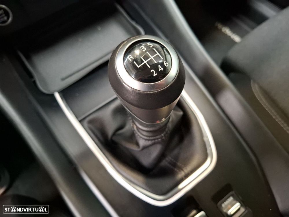 Nissan Qashqai 1.3 DIG-T N-Connecta LED - 18