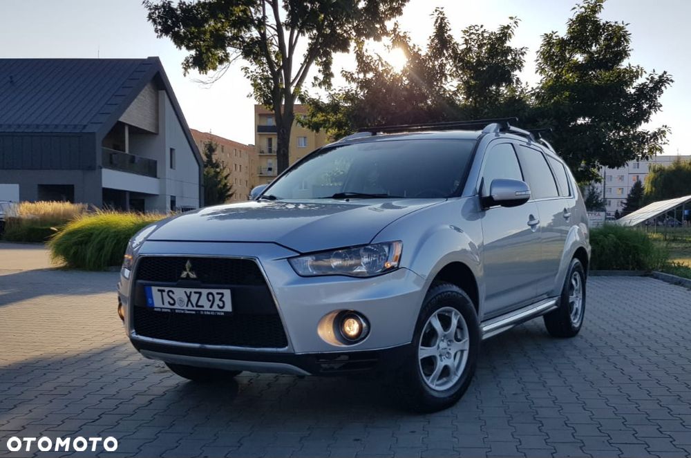 Mitsubishi Outlander 2.0 2WD Invite - 3
