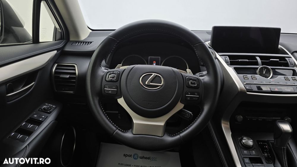 Lexus Seria NX 300h AWD Business - 16