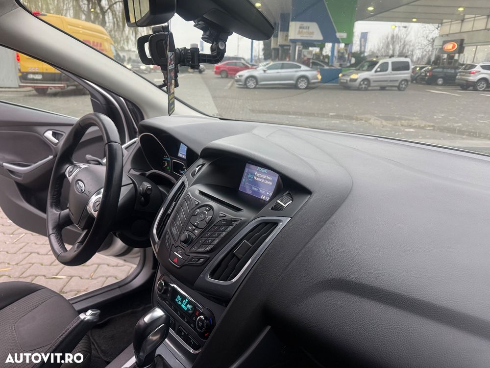 Ford Focus 2.0 TDCI DPF Powershift Titanium - 14
