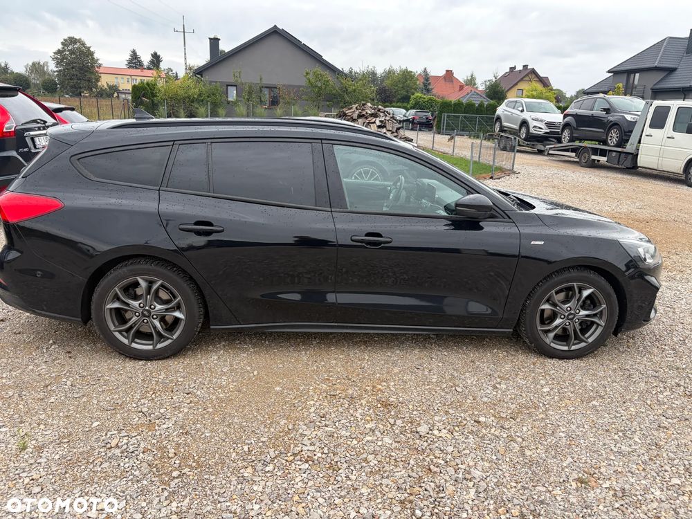 Ford Focus 1.5 TDCi Titanium PowerShift - 9