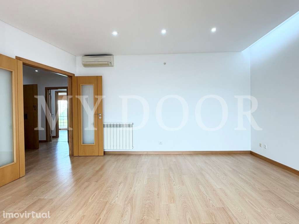 Apartamento T3 - Urb. Colinas do Cruzeiro - Excelente oportunidade - Grande imagem: 4/43